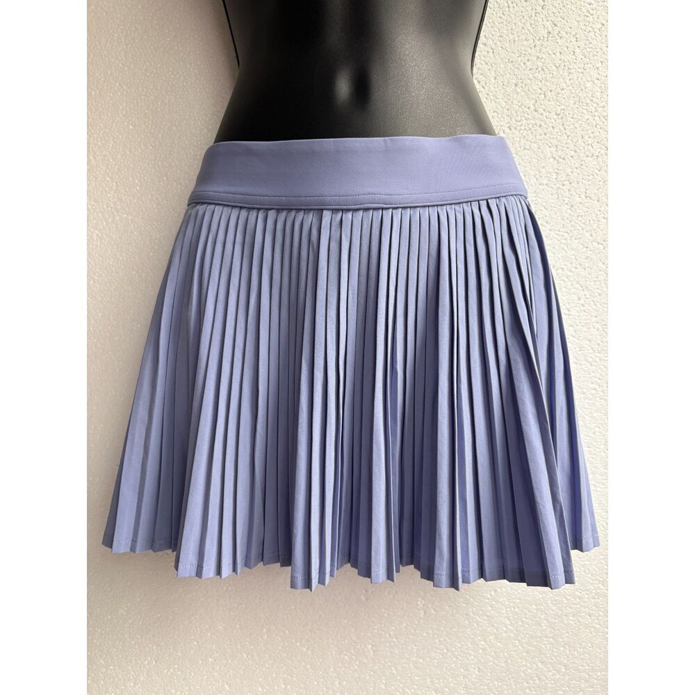 Paika Swift Pleated Pickleball Skort Lavender Skirt Size 6 Tennis Active Workout